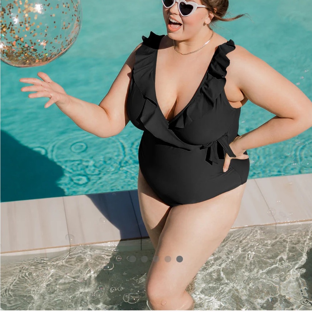 Kindred Bravely Maternity Nursing Swimsuit sz L Busty